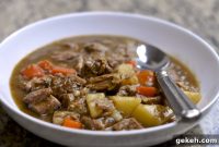 Slow Cooker Guinness Beef Stew Recipe for Tender, Flavorful Meat