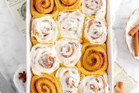 Pumpkin Cinnamon Rolls with Vanilla Cream Cheese Frosting