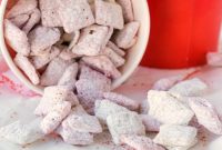 Valentine Muddy Buddies Snack Mix Recipe