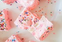 Funfetti Strawberry Fudge Recipe — Colorful No-Bake Treat