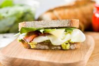 Protein-Packed Egg White and Bacon Breakfast Sandwich Recipe
