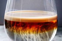 How to Make a Jellyfish Cocktail Shot: Recipe & Tips
