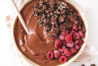 Chocolate Raspberry Smoothie Bowl Without Banana (Vegan, WFPB)