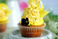 Eggless Rasmalai Cupcakes Recipe — Soft Indian Saffron Cupcakes