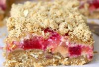 Buttery Plum Crumble Bars: Simple Recipe for Fruity Dessert