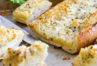Cheesy Garlic Bread Recipe: Crispy, Gooey, and Irresistible