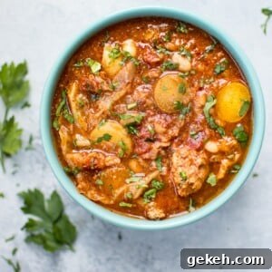 Hearty Crockpot Cabbage Soup with Sausage, Beans & Potatoes 6 This Crockpot cabbage soup is hearty, warming, and packed with flavor! Throw everything in the slow cooker, and you'll come home to a delicious hot bowl of soup.
