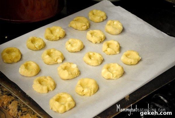 white chocolate candy cane kisses cookies