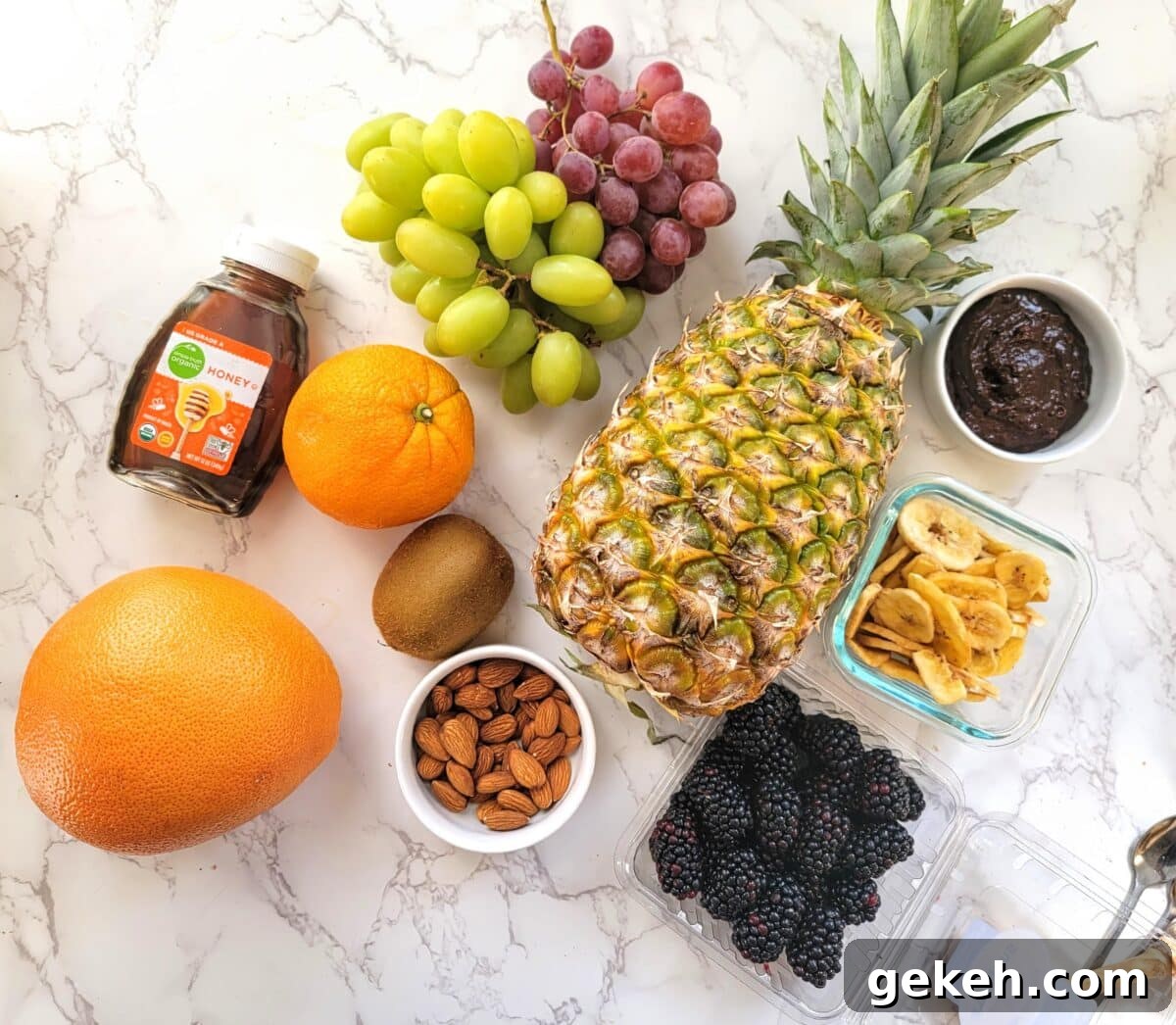 fruit charcuterie board ingredients