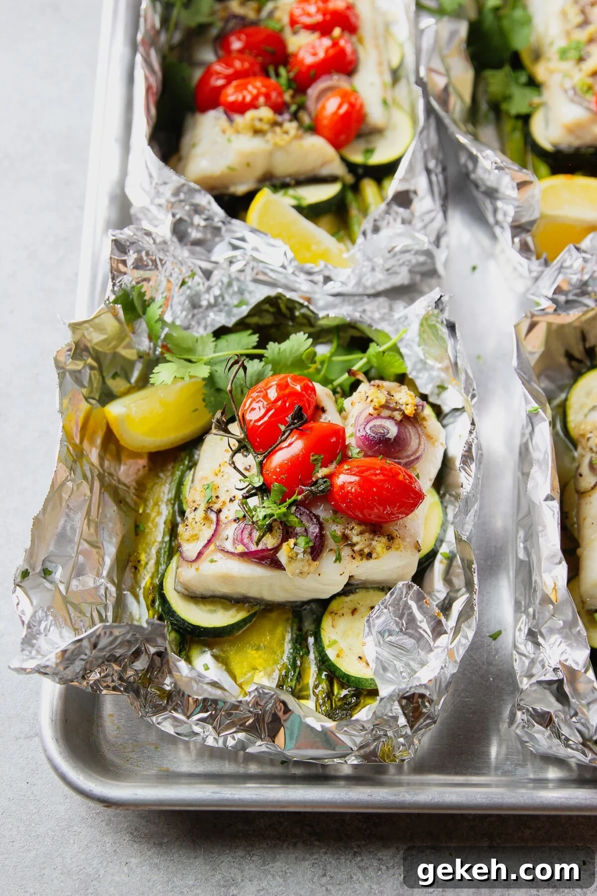 baked fish in foil with vegetables