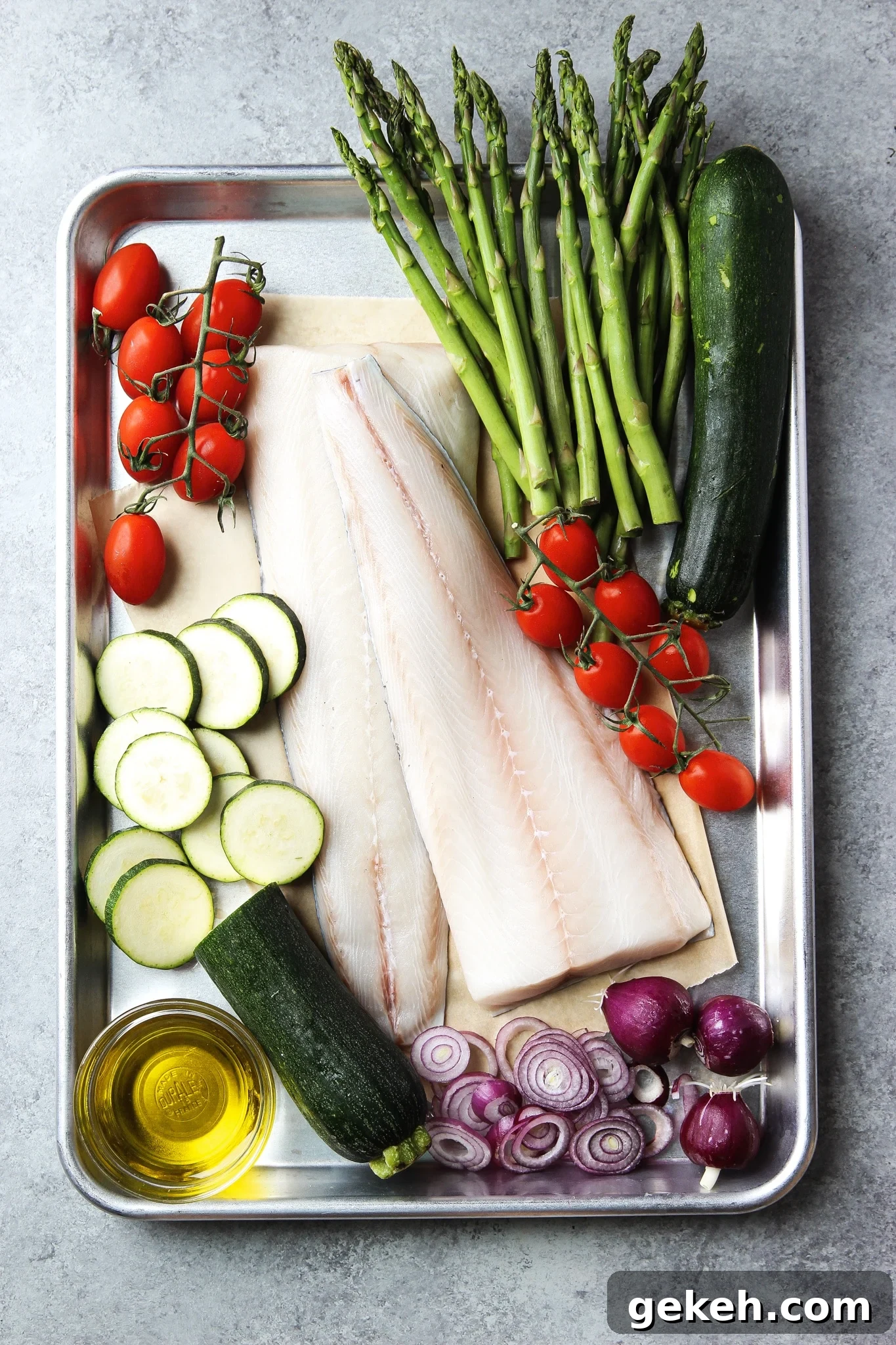 baked fish in foil with vegetables