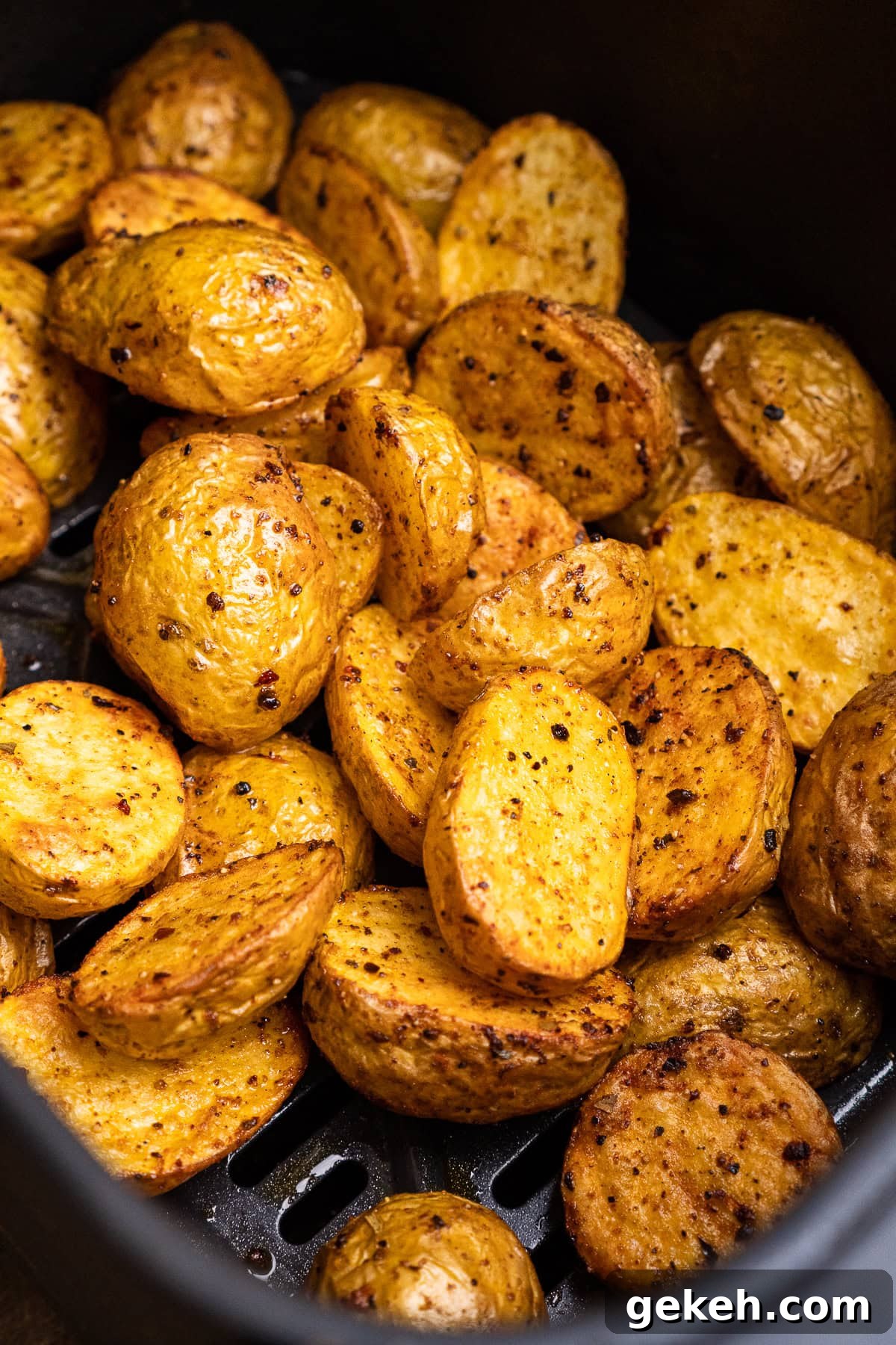 Crispy Air-Fried Baby Potatoes Recipe 2 Air Fryer Baby Potatoes in a air fryer tray