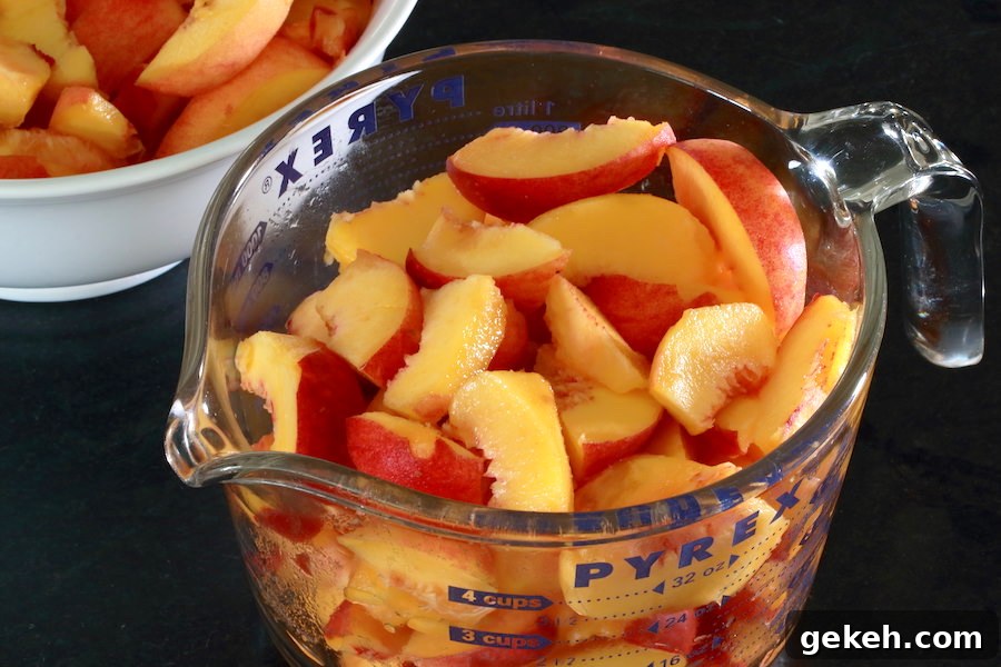 Perfectly Spiced Vegan Peach Cobbler Recipe 5 img 21847 4