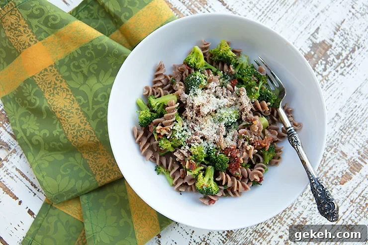 Whole Grain Pasta with Broccoli and Sun-Dried Tomatoes Recipe 5 img 26016 4