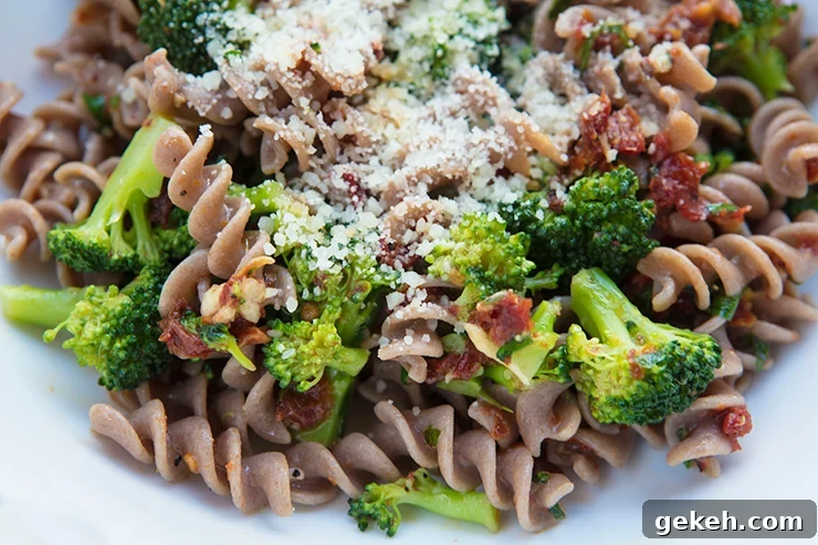 Whole Grain Pasta with Broccoli and Sun-Dried Tomatoes Recipe 6 img 26016 5