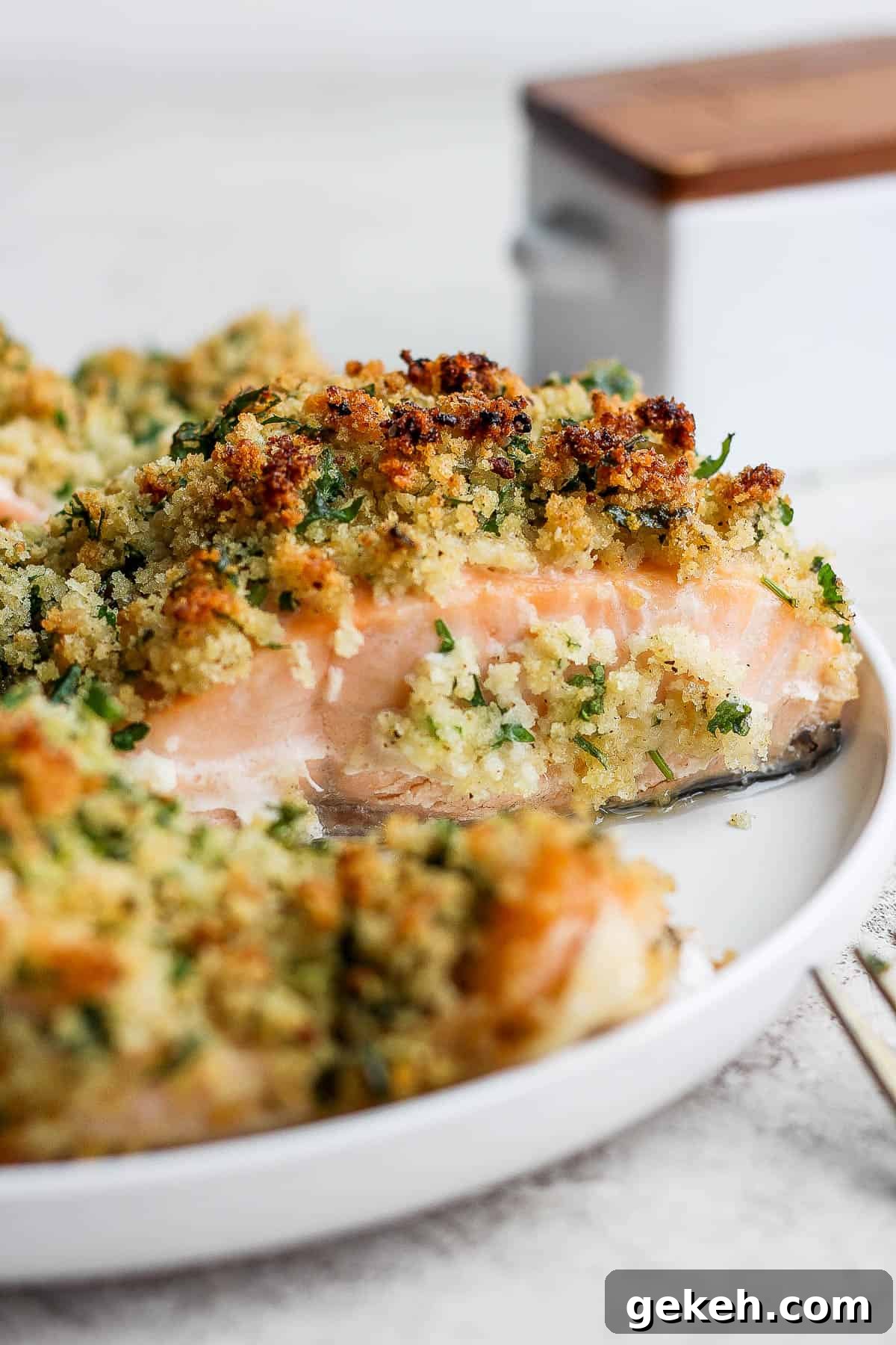 Crispy Panko-Crusted Salmon with Lemon Garlic Butter 2 Panko crusted salmon on a plate.