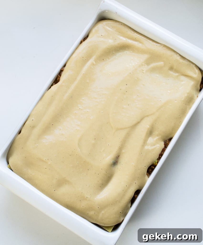 Creamy Vegan Béchamel Sauce Recipe for Smooth Plant-Based Cooking 2 Creamy Vegan Lasagne Sauce 3