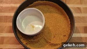 Creamy Lemon Cheesecake Recipe: Zesty Slice of Perfection 11 graham crackers crumbs
