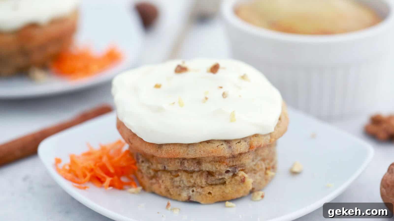 19 Desserts for Two to Share Straight from the Pan 6 Carrot cake muffin topped with cream cheese frosting.