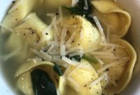 Spinach and Tortellini Soup Recipe for Cozy Weeknights