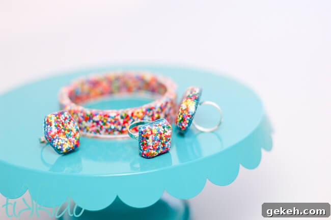 27 DIY Rings You'll Actually Want to Wear Every Day 12 Resin Sprinkle Rings